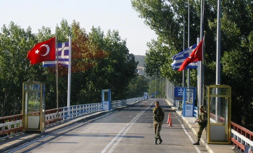 Οι Τούρκοι ανοίγουν νέο μέτωπο: «Οι Έλληνες πυροβόλησαν και σκότωσαν Αφγανό μετανάστη στον Έβρο»